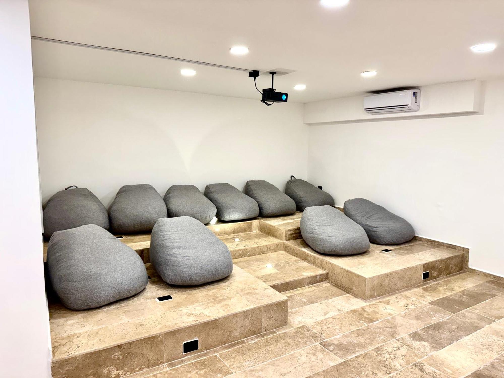 Apartamento Chic 2br Condo, Private Jacuzzi And 2 Free Bikes