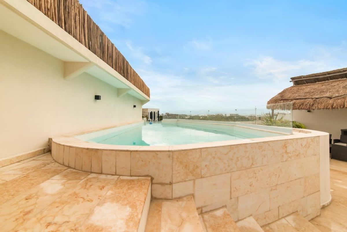 4 Pax Luxury Pool Acces Apartamento *