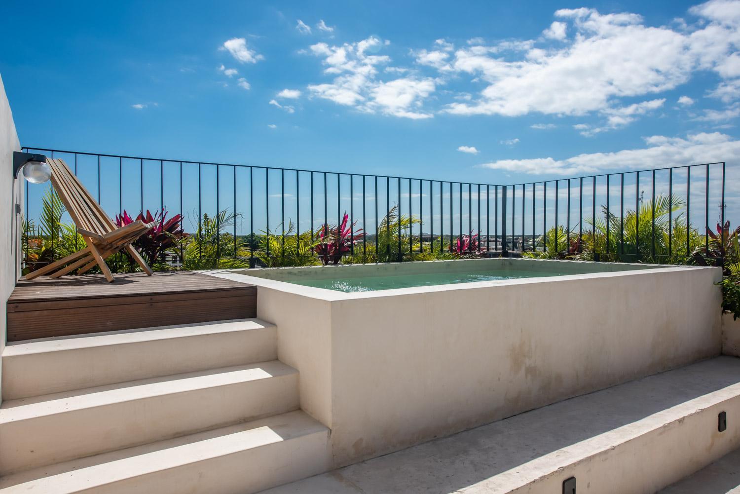 Bright & Centric With Rooftop Pool In Downtown *