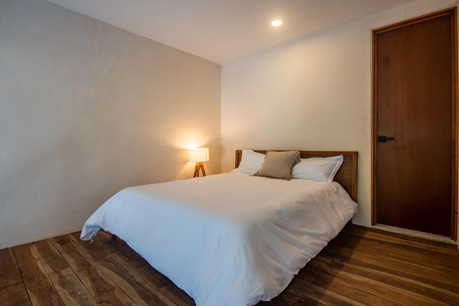 Bright & Centric With Rooftop Pool In Downtown