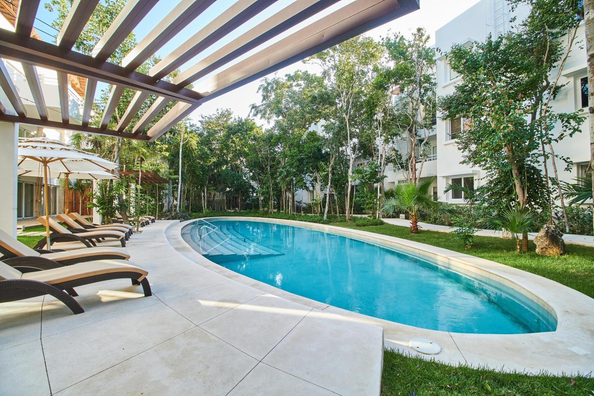 Premium With Pools, Gym, Yoga Deck & Bbq Grill In Gated