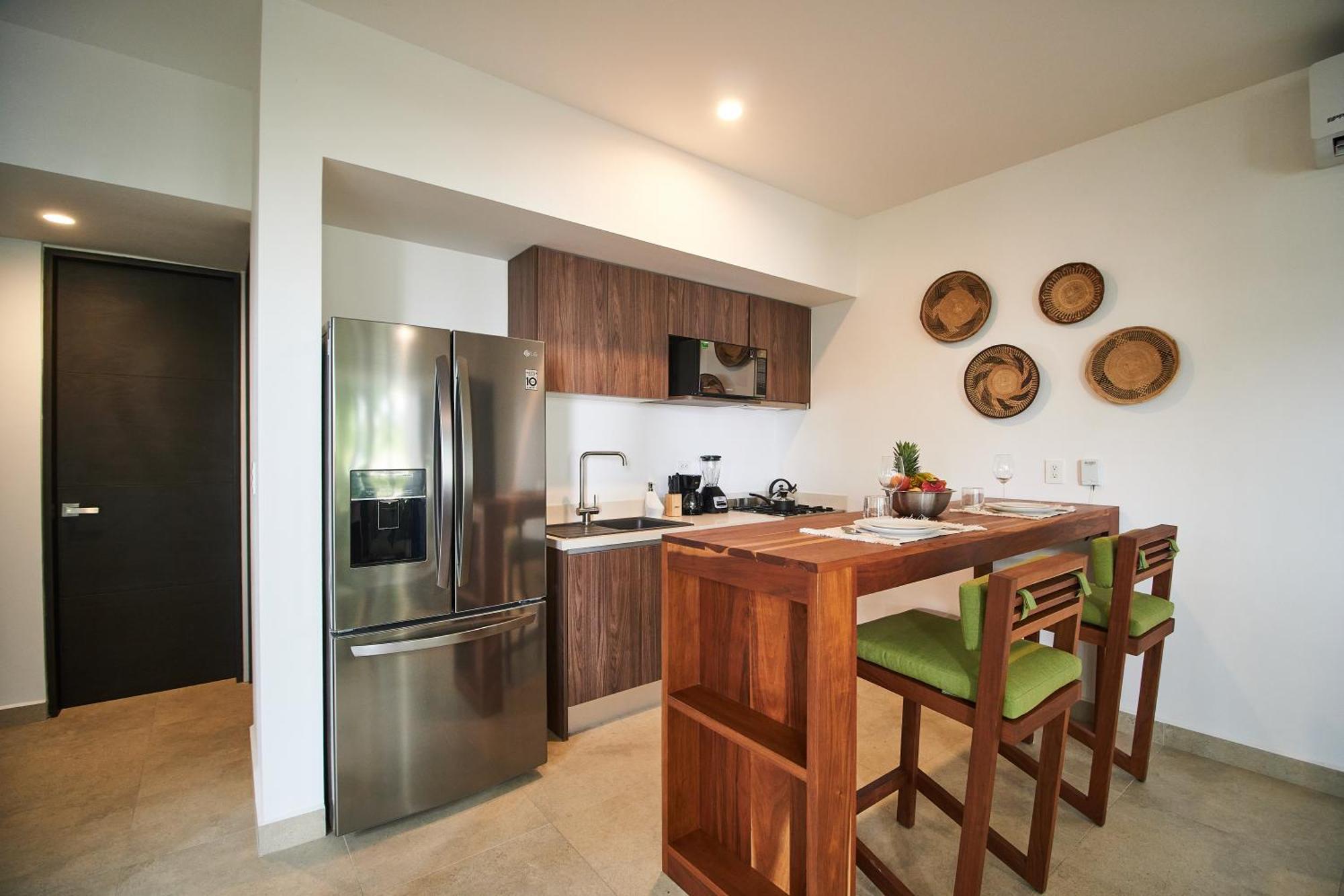 Premium With Pools, Gym, Yoga Deck & Bbq Grill In Gated