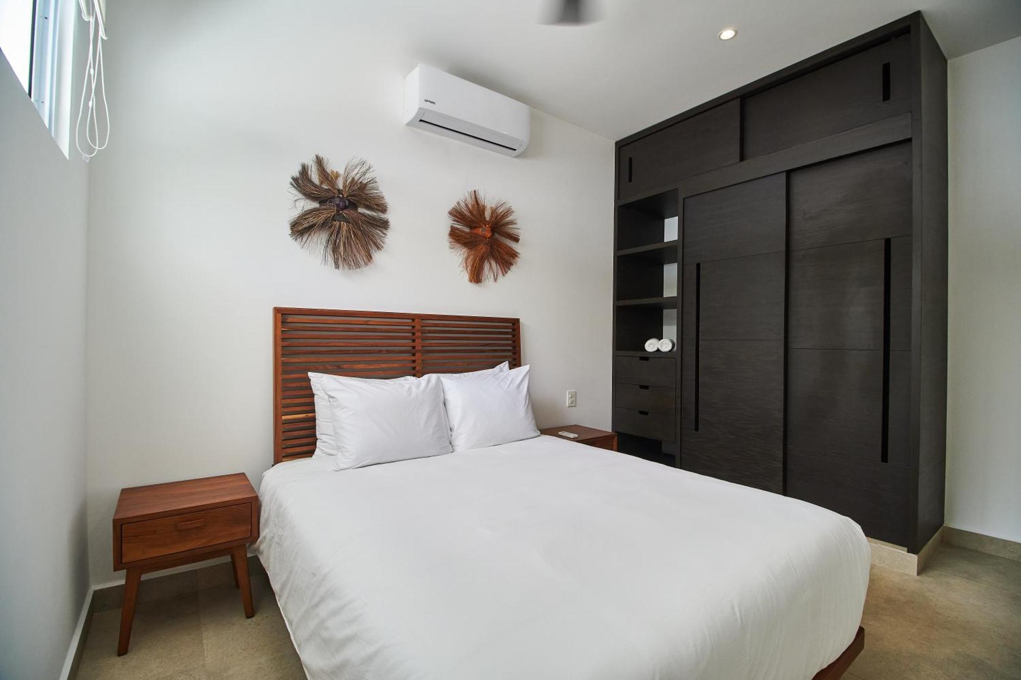 Premium With Pools, Gym, Yoga Deck & Bbq Grill In Gated