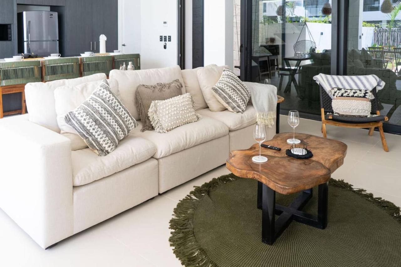 Villa Blanca Incredible 2br - Private Pool Free Club *