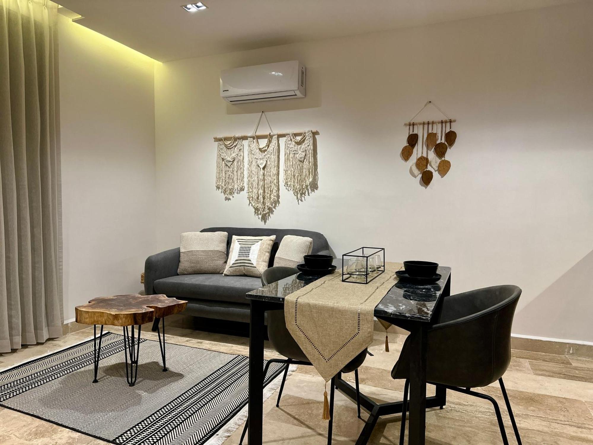 Sak Tuunich Luxury Residences Apartahotel