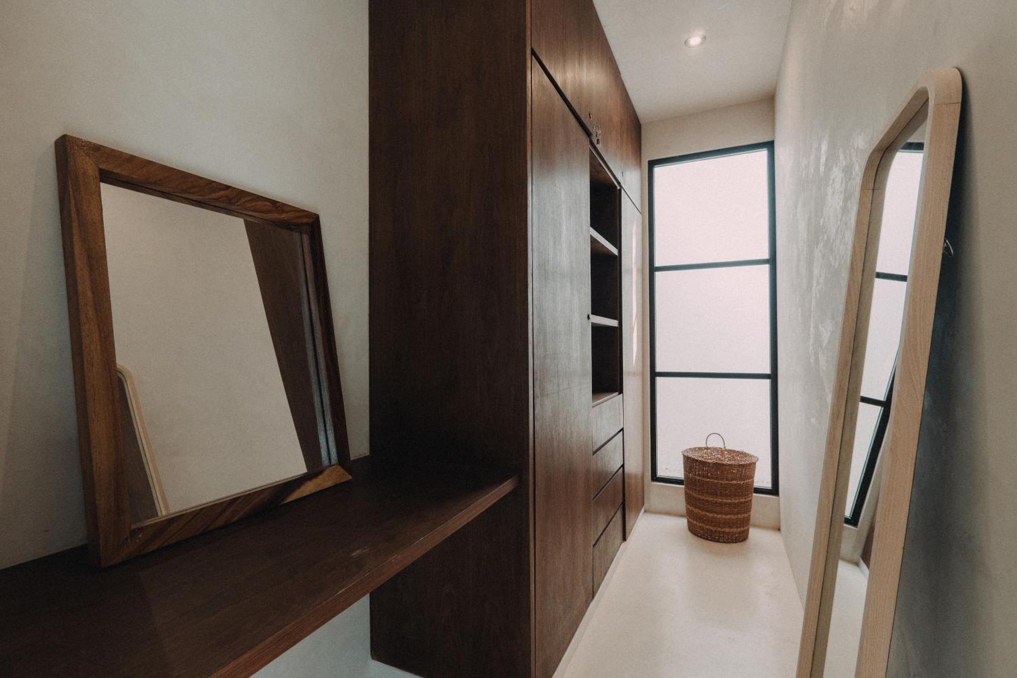 Architects Dream Stylish 4-bedroom Villa *
