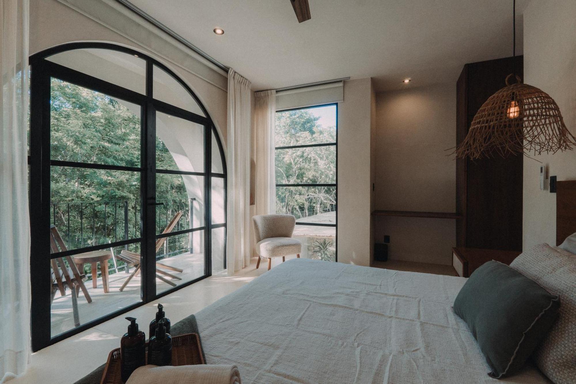 Architects Dream Stylish 4-bedroom Villa *