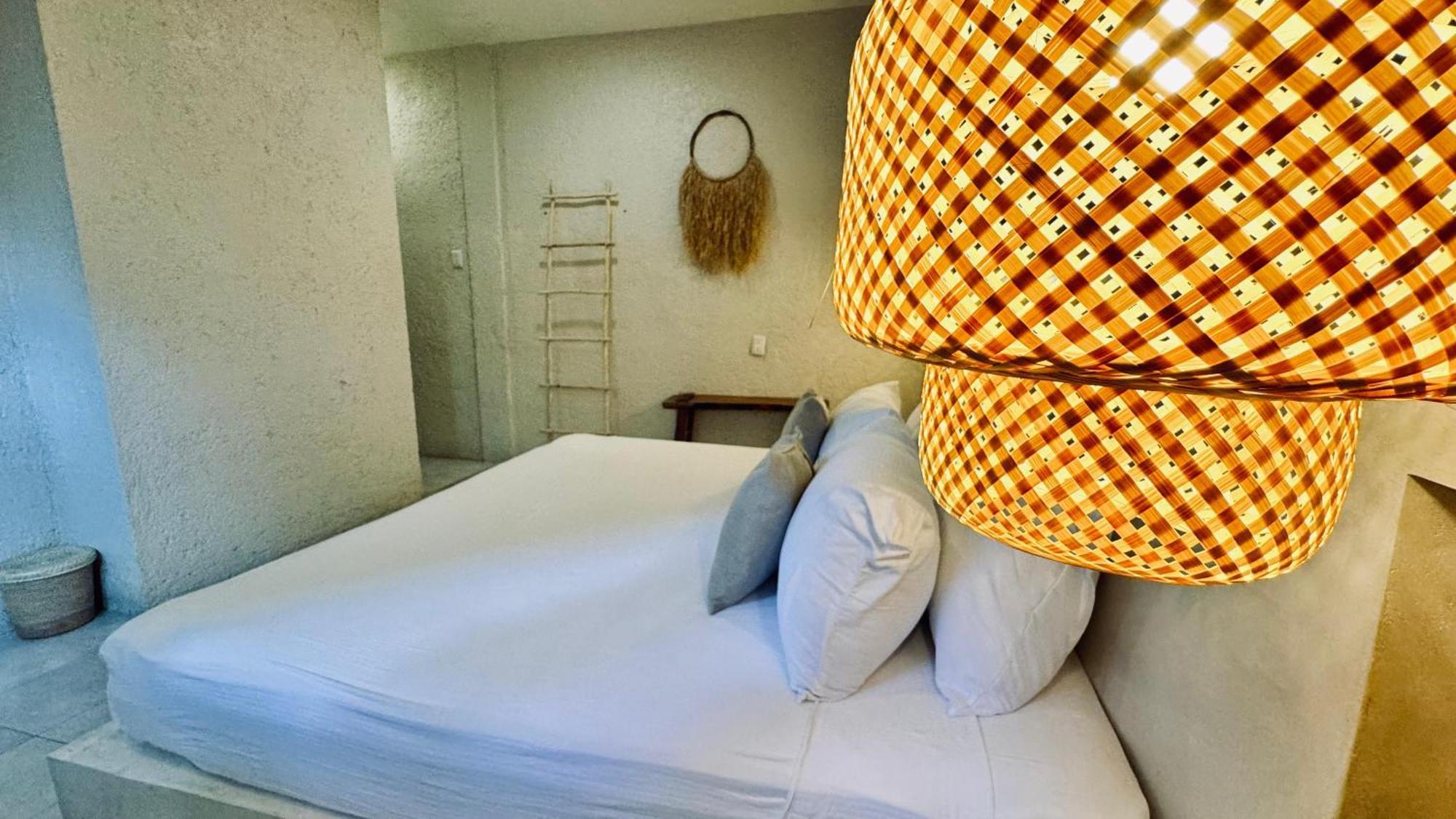 Noah Hotel