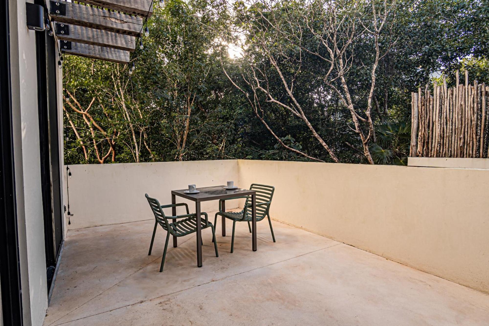 Downtown Delight -roof With Pool & Bbq & Jungle Gym *