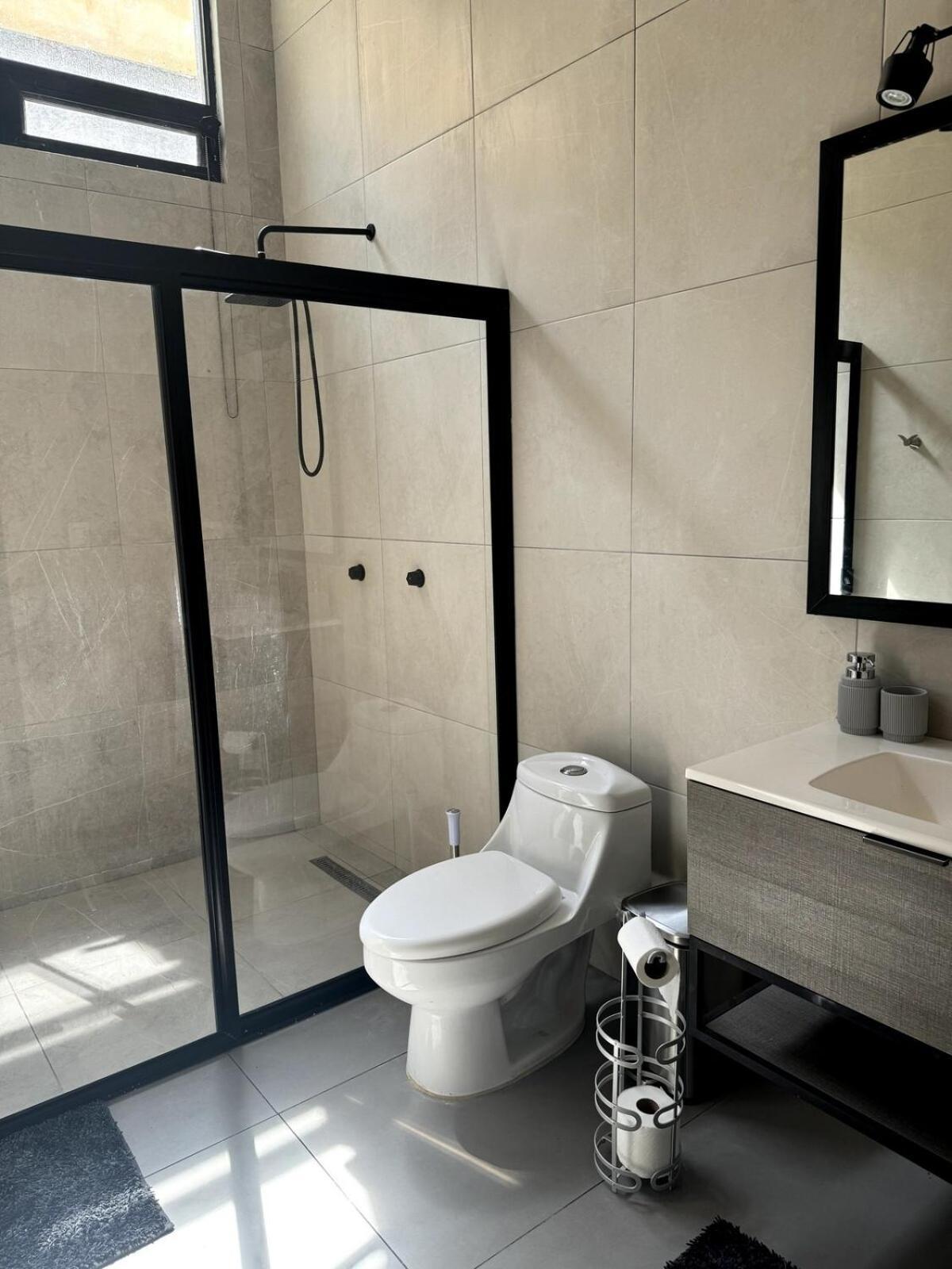 Charming 3bedroom House In Сasa de vacaciones