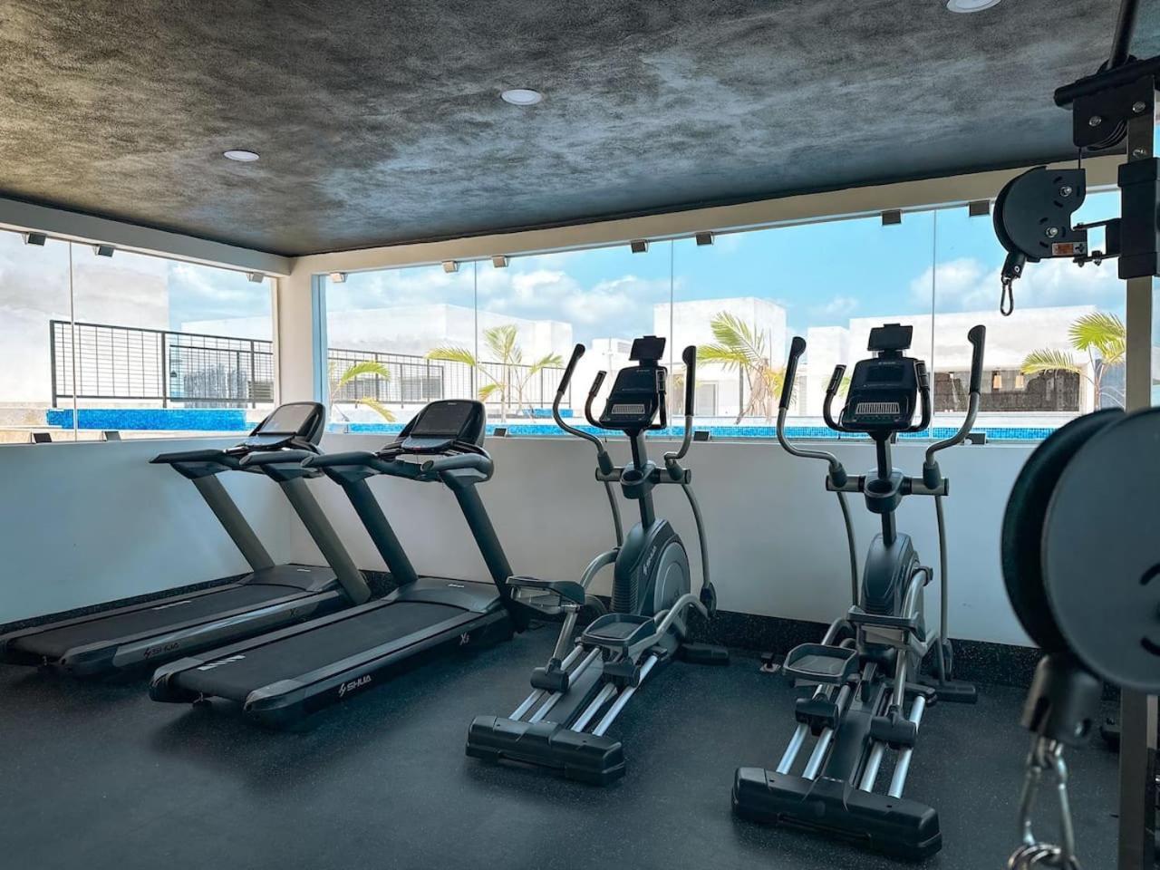 King With Private Balcony, Gym, Rooftop Pool * Tulum