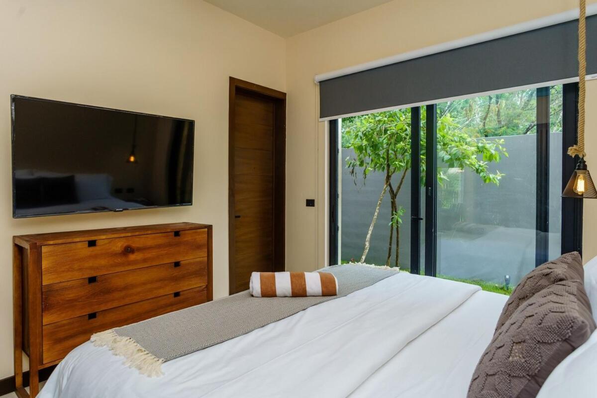 Selva Friends And Family Up To 12 People 4 *