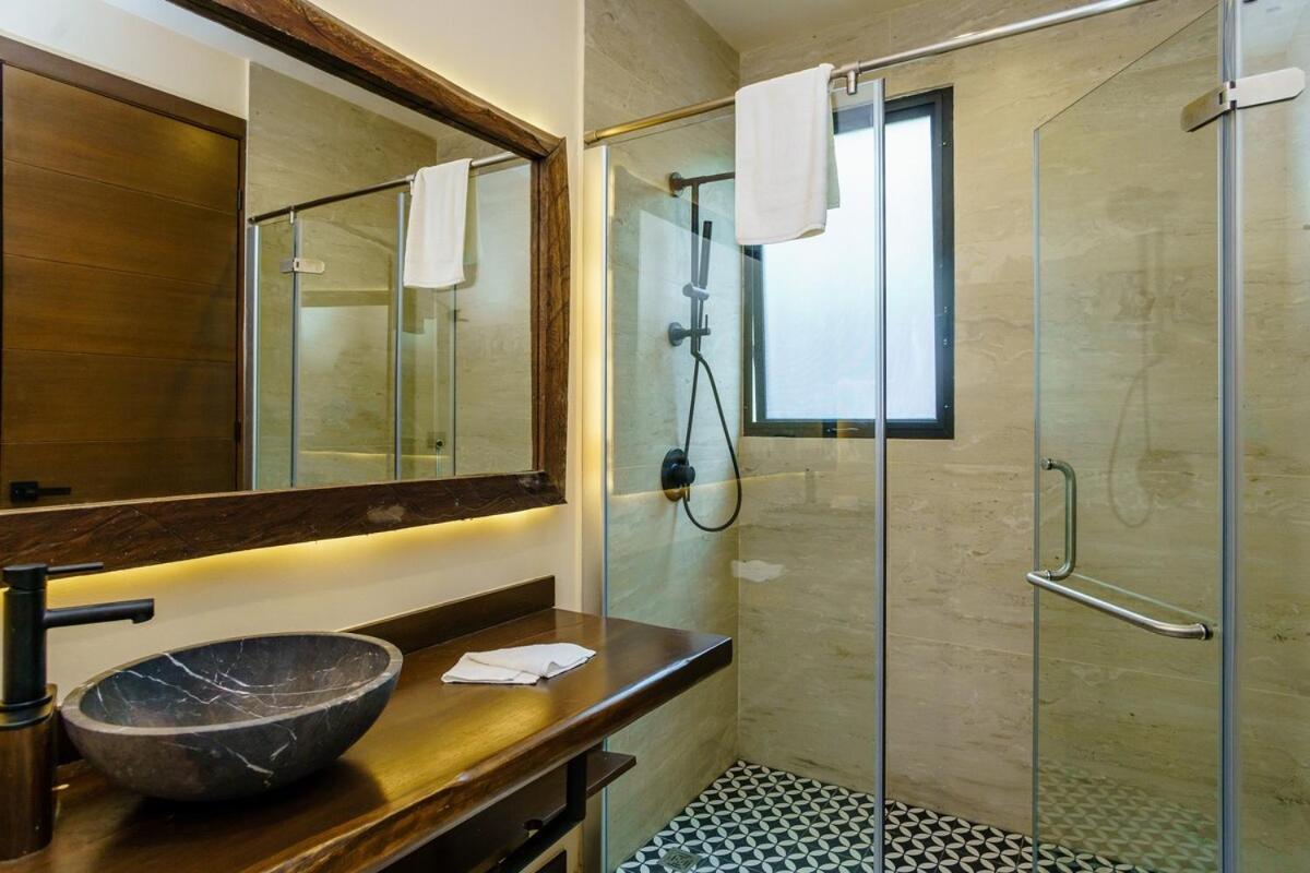 Selva Friends And Family Up To 12 People 4 *