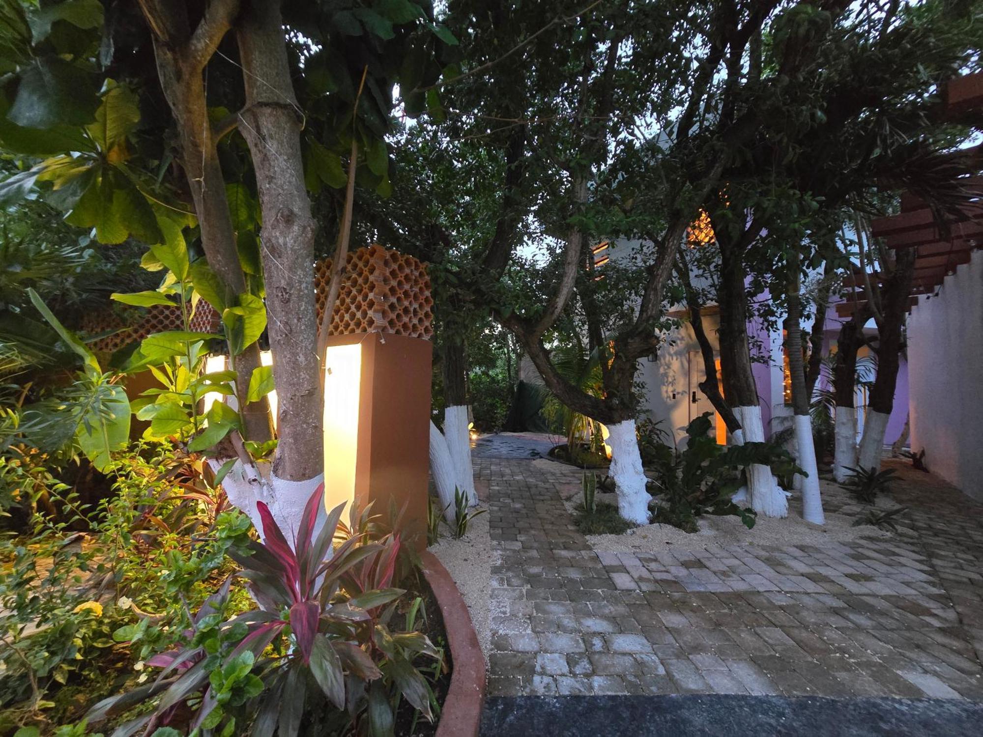 Casa Rosse