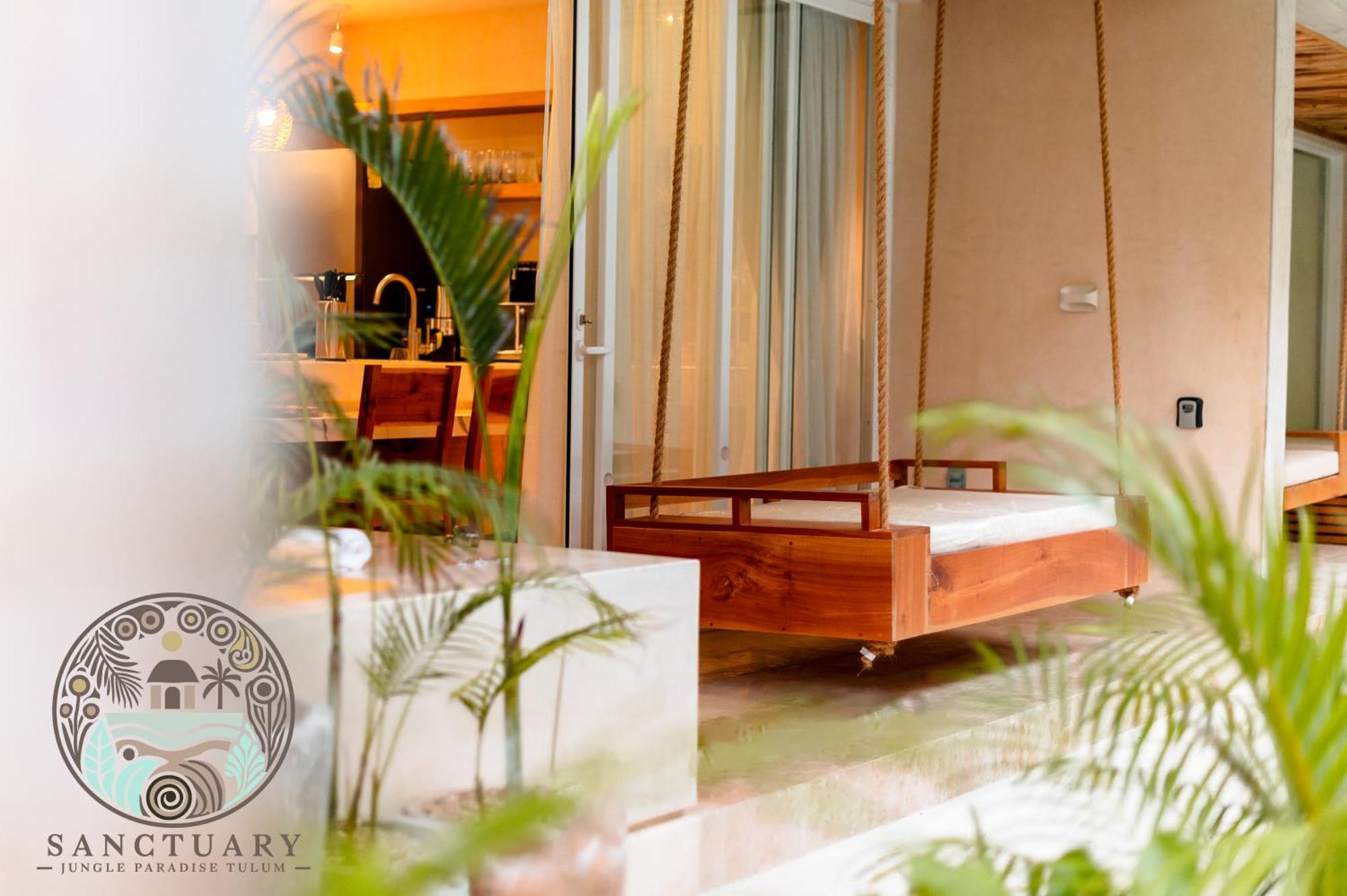 New Sanctuary With A Jacuzzi And Private Tub In The Jungle Apartment