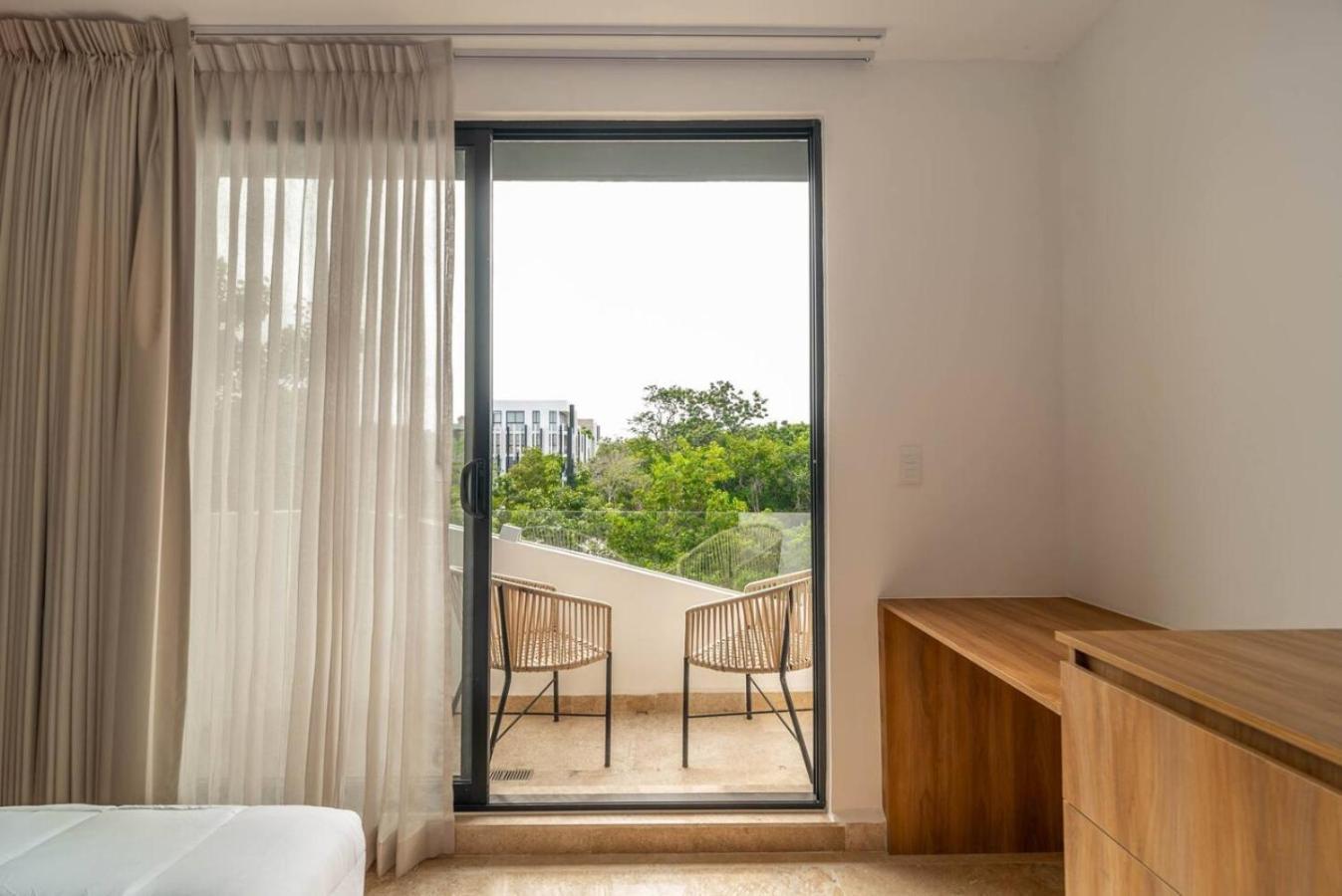 King With Balcony, Rooftop Pool In Trendy Aldea Zama Сasa de vacaciones