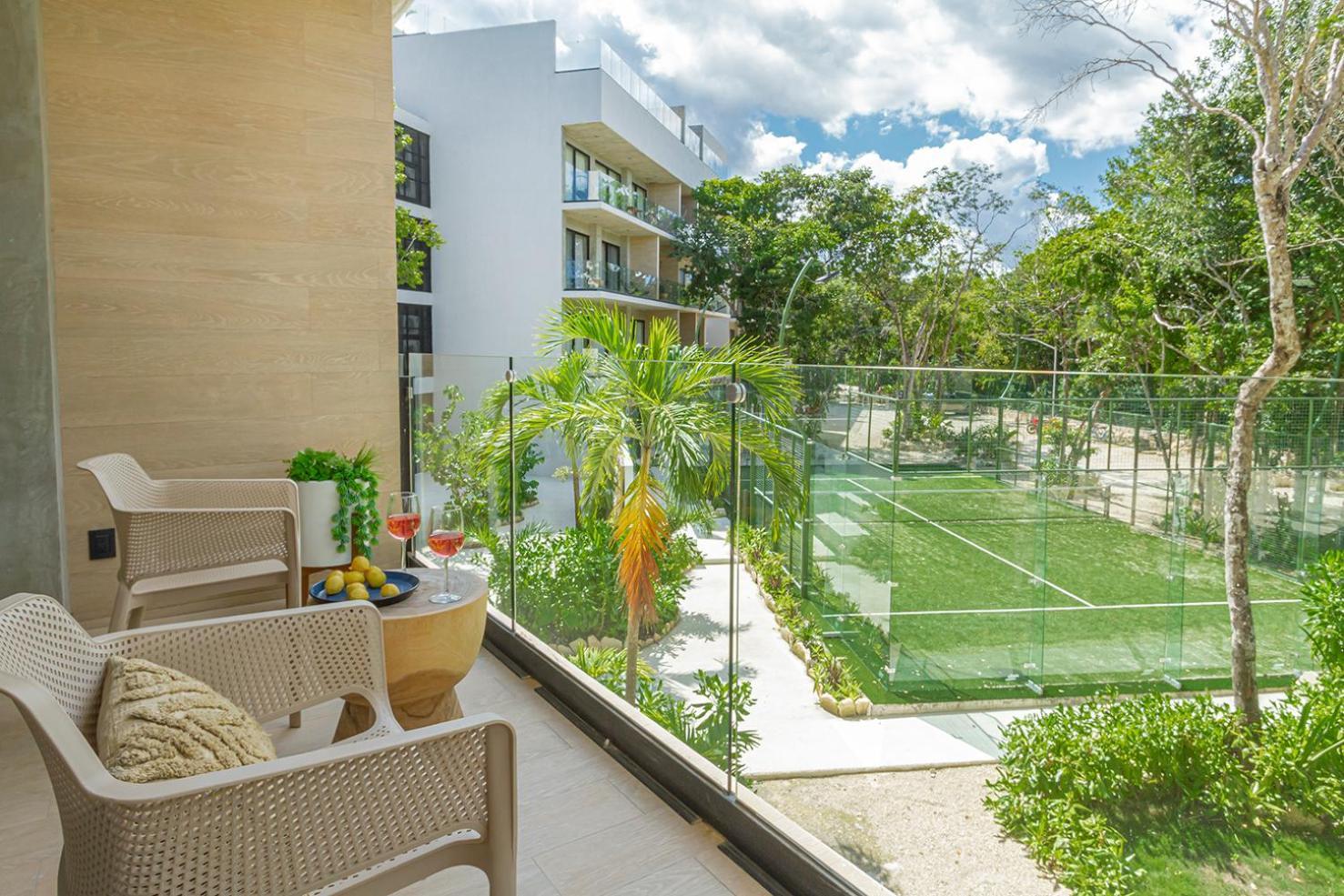 Impresionante Tuk Apartahotel