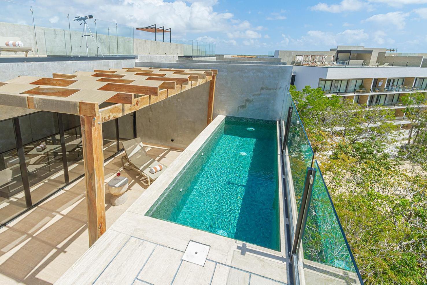 Impresionante Tuk Apartahotel