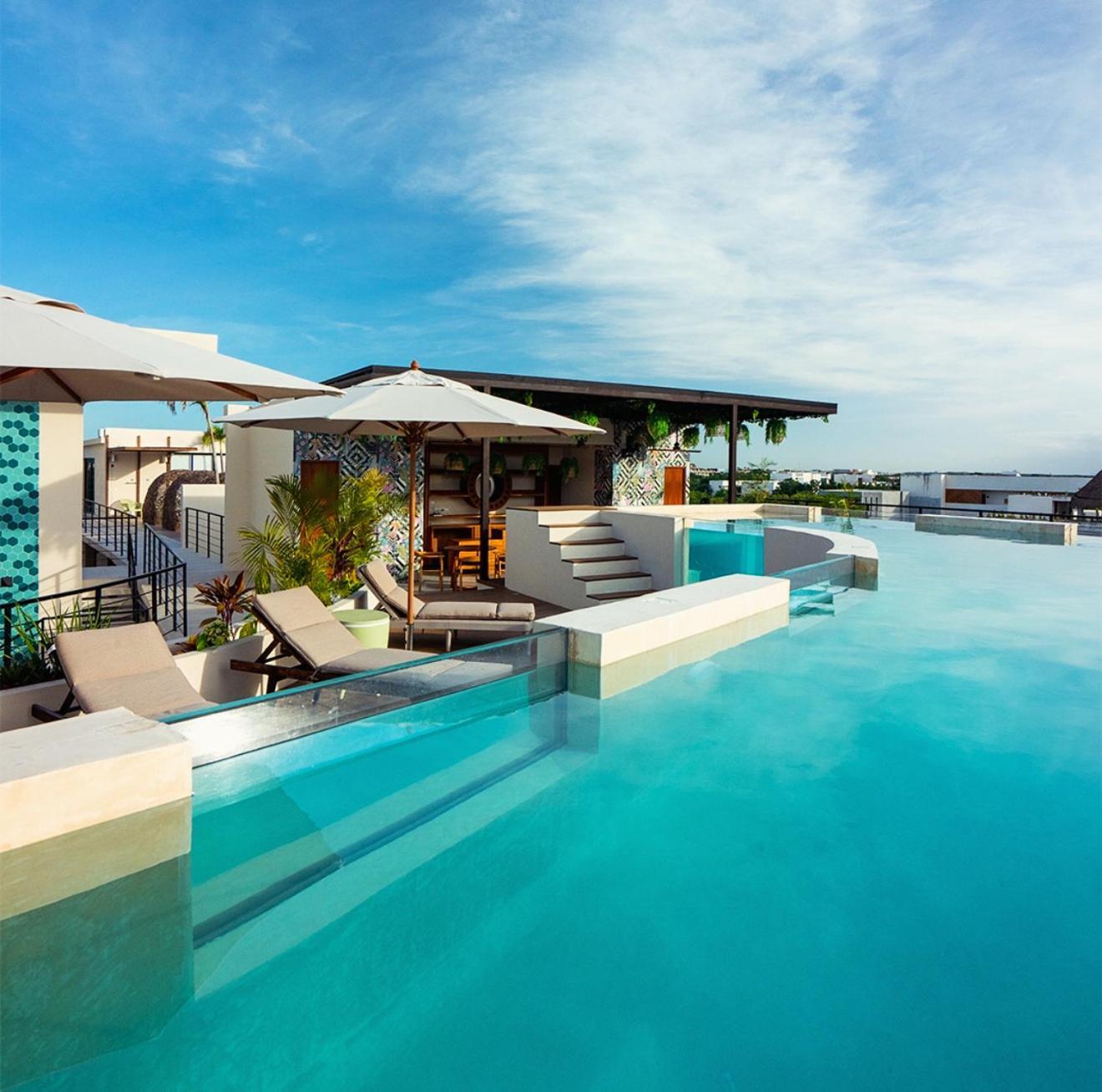 Downtown Penthouse With Private Pool, Rooftop Pool And Gym, Short Distance From Beaches, Restaurants & Nightlife Apartamento Tulum