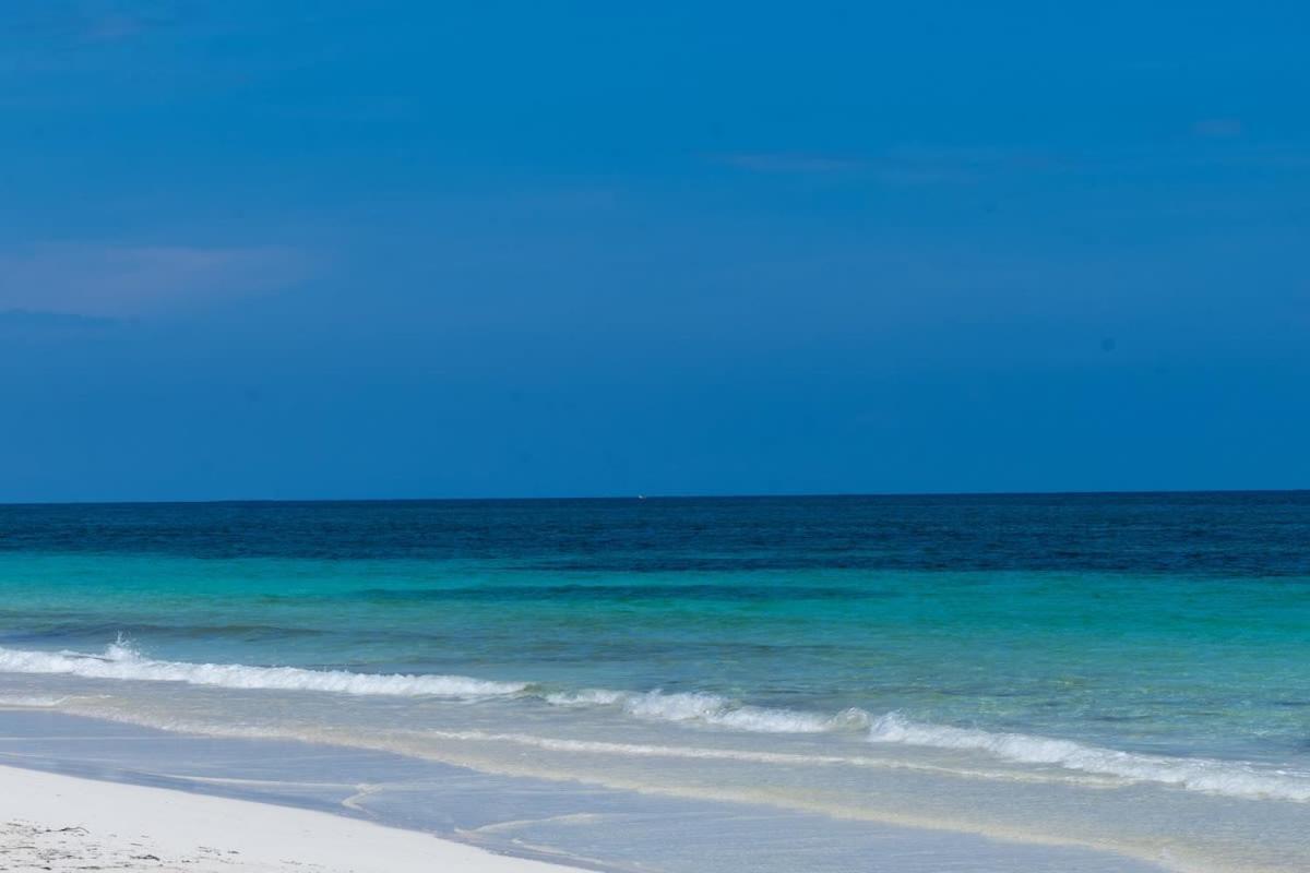 Beautiful 5 Bedroom Beachfront Villa Tulum