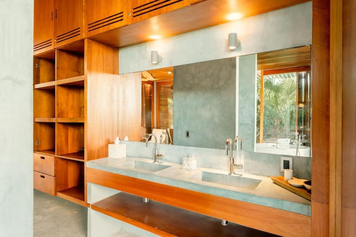 Design Awards With 4br And Sky Pool Сasa de vacaciones