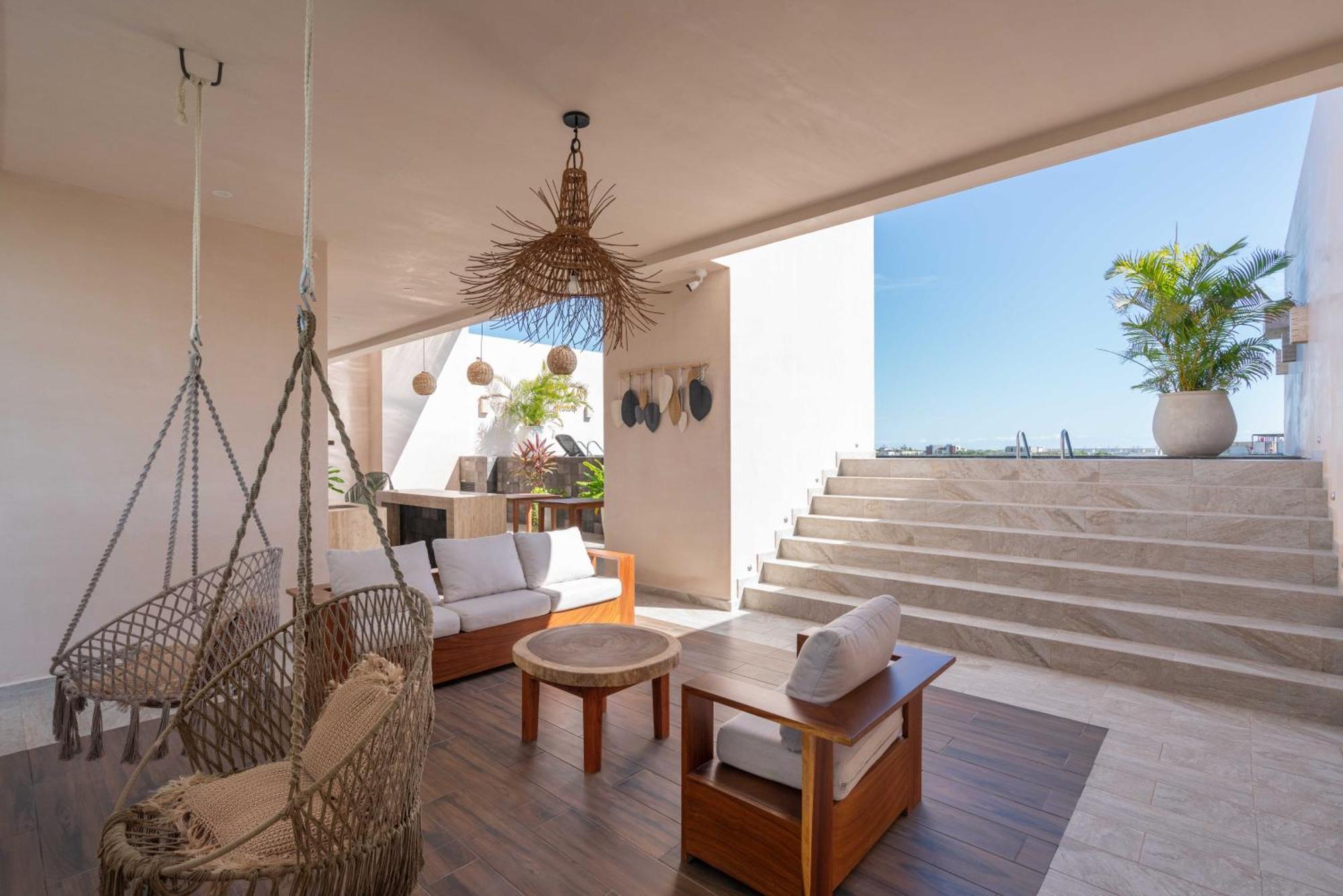 Phimai & Infinity Pool, Fast Wifi, Nespresso & Netflix Apartamento