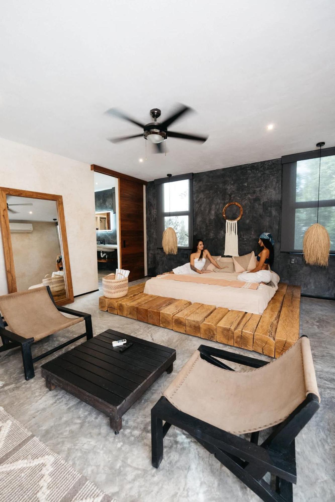 Casa Kefi- Award Winning - Jungle Paradise