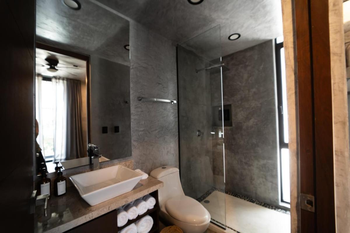 Spacious Luxury Design 5br - 3 Pools & Rooftop, Bbq, Free Bikes, Close To