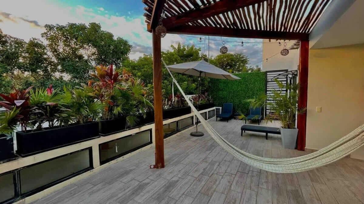 Spacious 1 Bedroom With Great Location & Rooftop Pool By Waves Management Villa