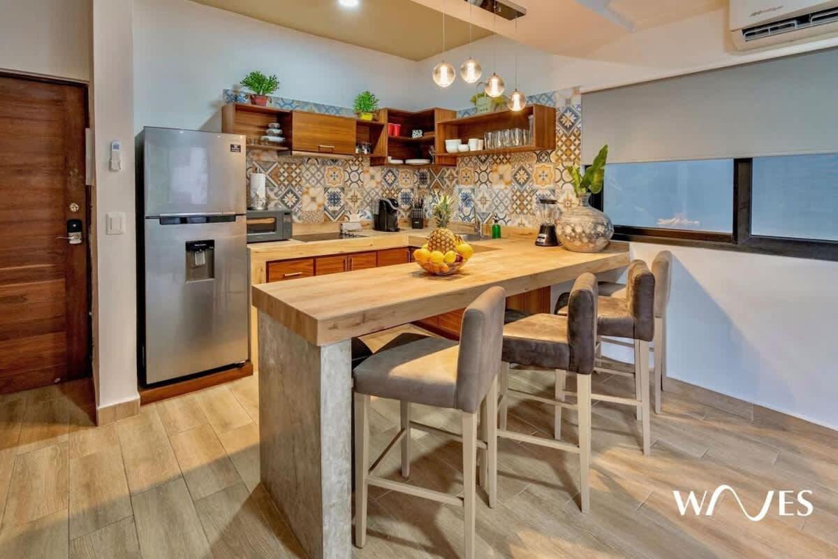 Spacious 1 Bedroom With Great Location & Rooftop Pool By Waves Management Villa *