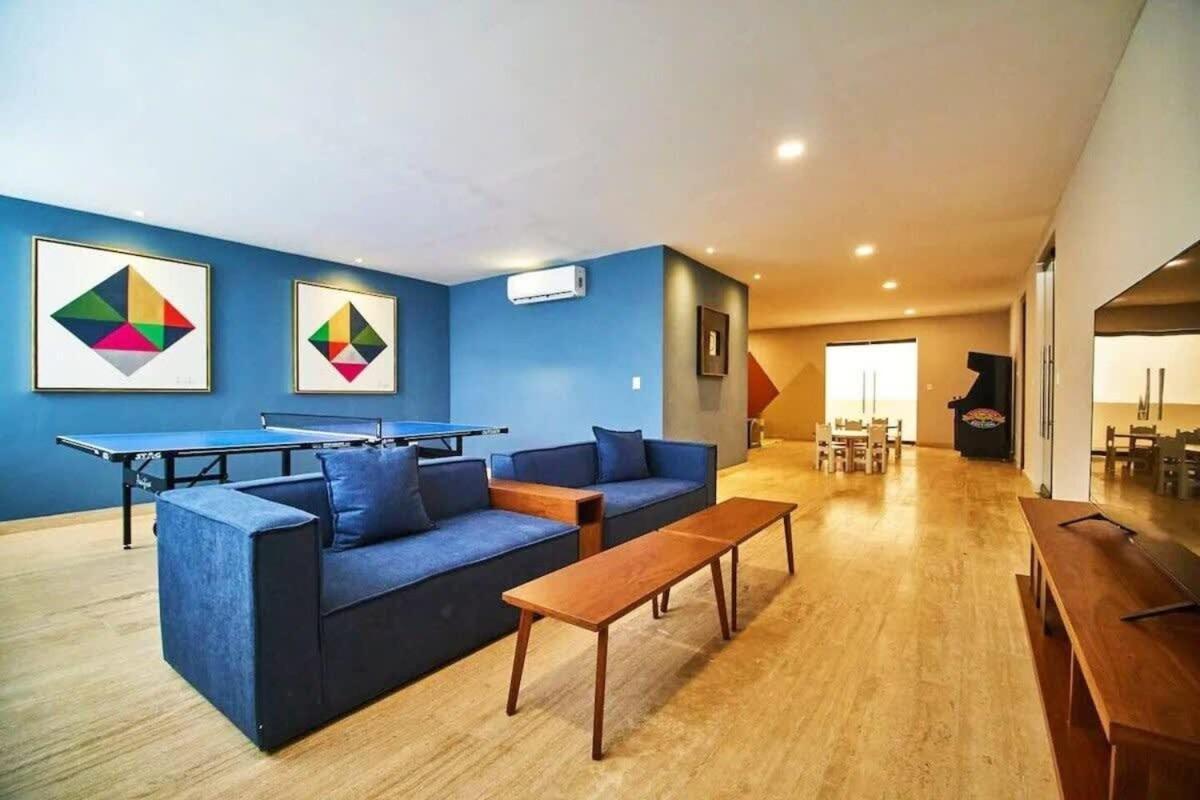 2 Bedroom Amazing Pool Amenities Wifi 2fl Gym *