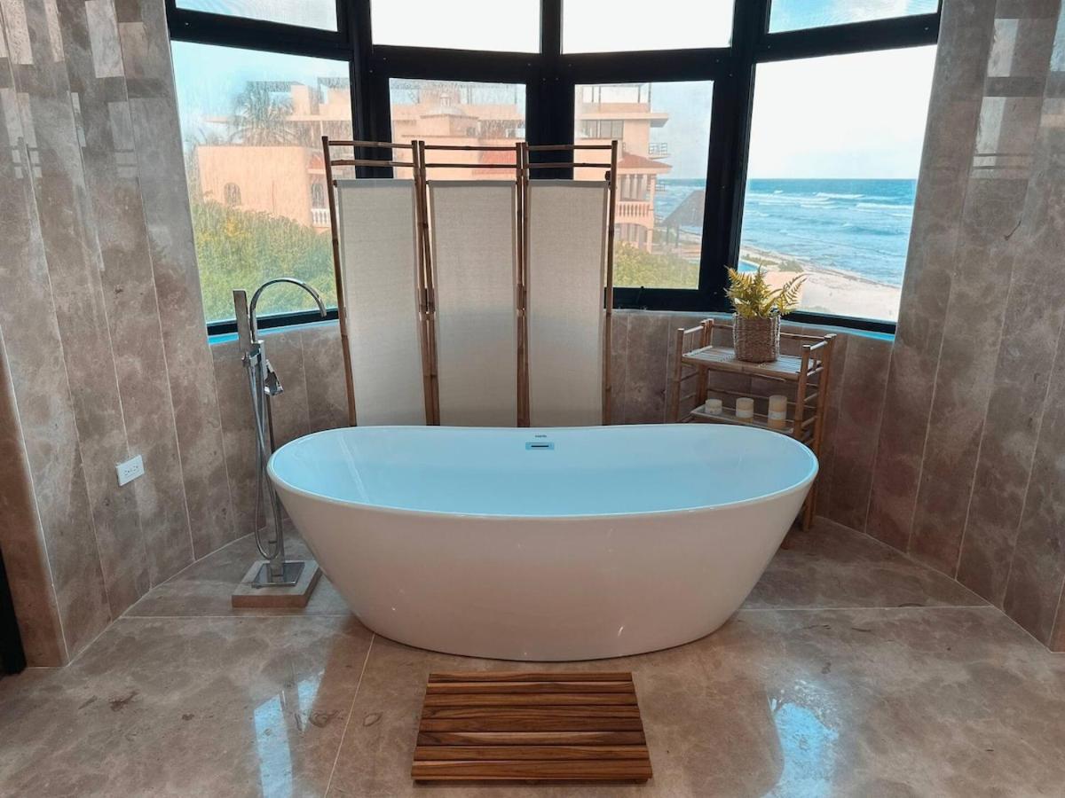 Hacienda Tankah Stunning Private With 7 Bedrooms 8 Beds Pool And Personal Cook Luxury Exclusivity And Comfort For Groups And Families Of Up To 14 Guests In A Paradise By The Sea Villa