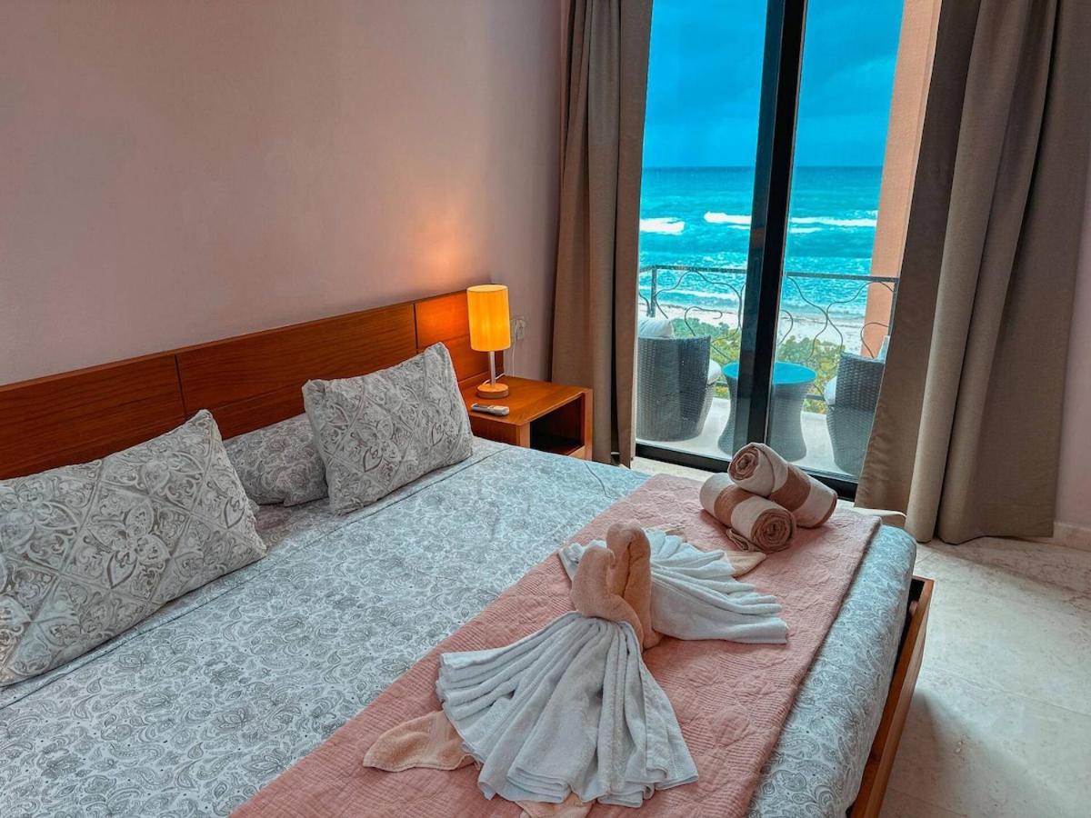 Hacienda Tankah Stunning Private With 7 Bedrooms 8 Beds Pool And Personal Cook Luxury Exclusivity And Comfort For Groups And Families Of Up To 14 Guests In A Paradise By The Sea Villa Tulum
