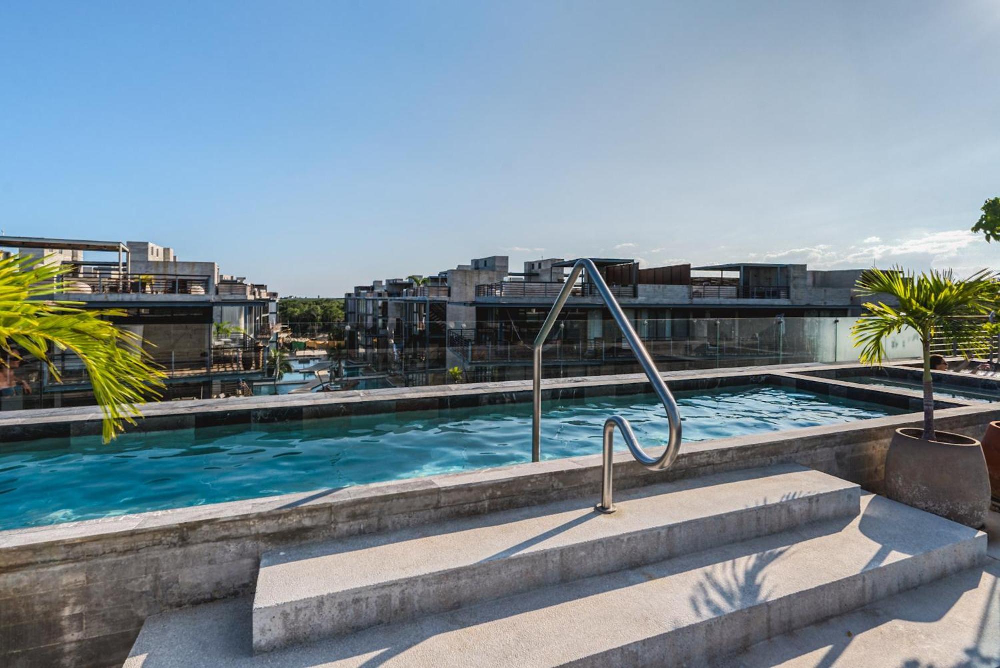 1 Bedroom On Cenote Largest Gym Coworking Apartamento *