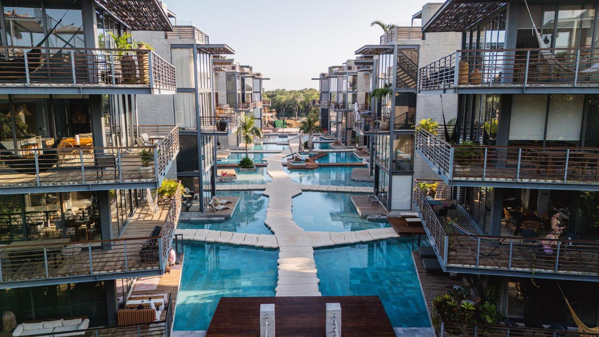1 Bedroom On Cenote Largest Gym Coworking Apartamento
