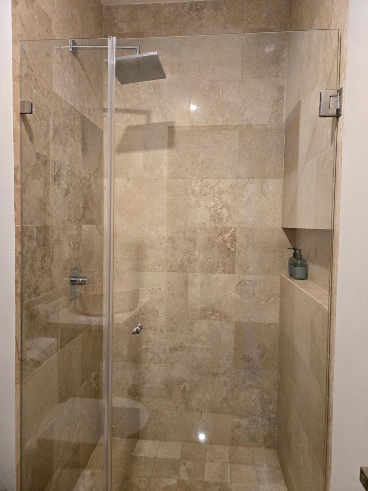 With Private Jacuzzi And Club Apartamento