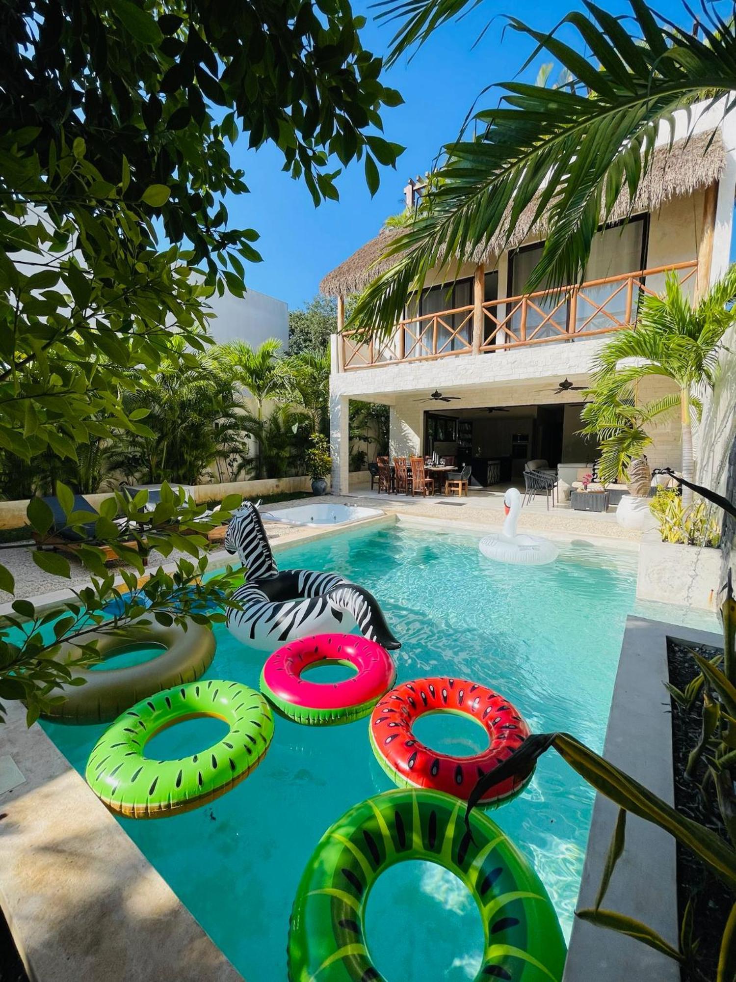 Luxury House Tomanoa - 10pers - 4rooms - Pool - Hotjacuzzi - Speed Wifi -waterfall Villa Tulum