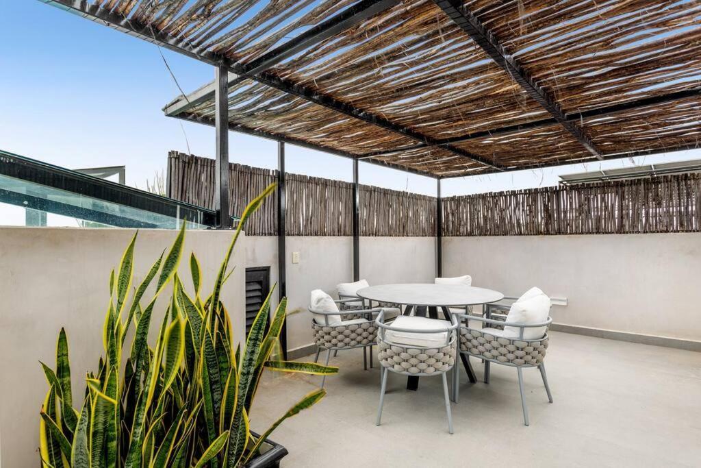 Kite 5 Bed, Self Checkin, Pool, Sleep 14 In Great Neighborhood