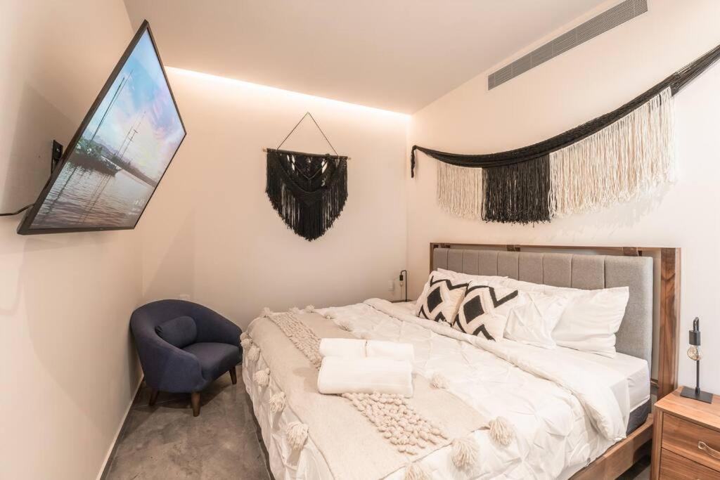 Mistiq Luxury Getaway Villa *