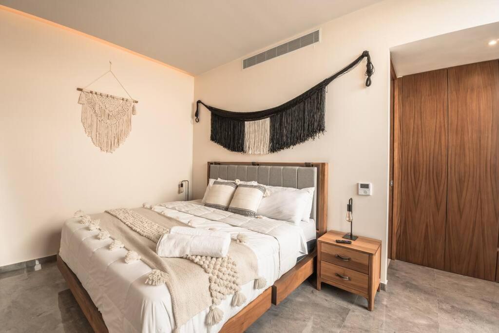 Mistiq Luxury Getaway Villa *