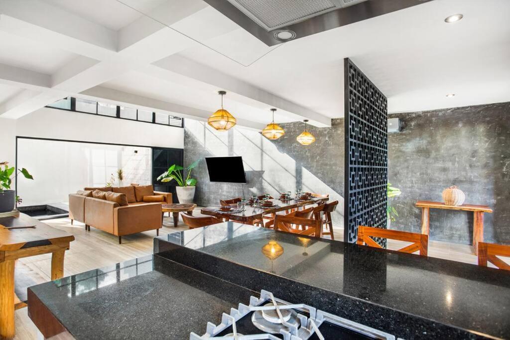 Old Listing - Selva 5 *