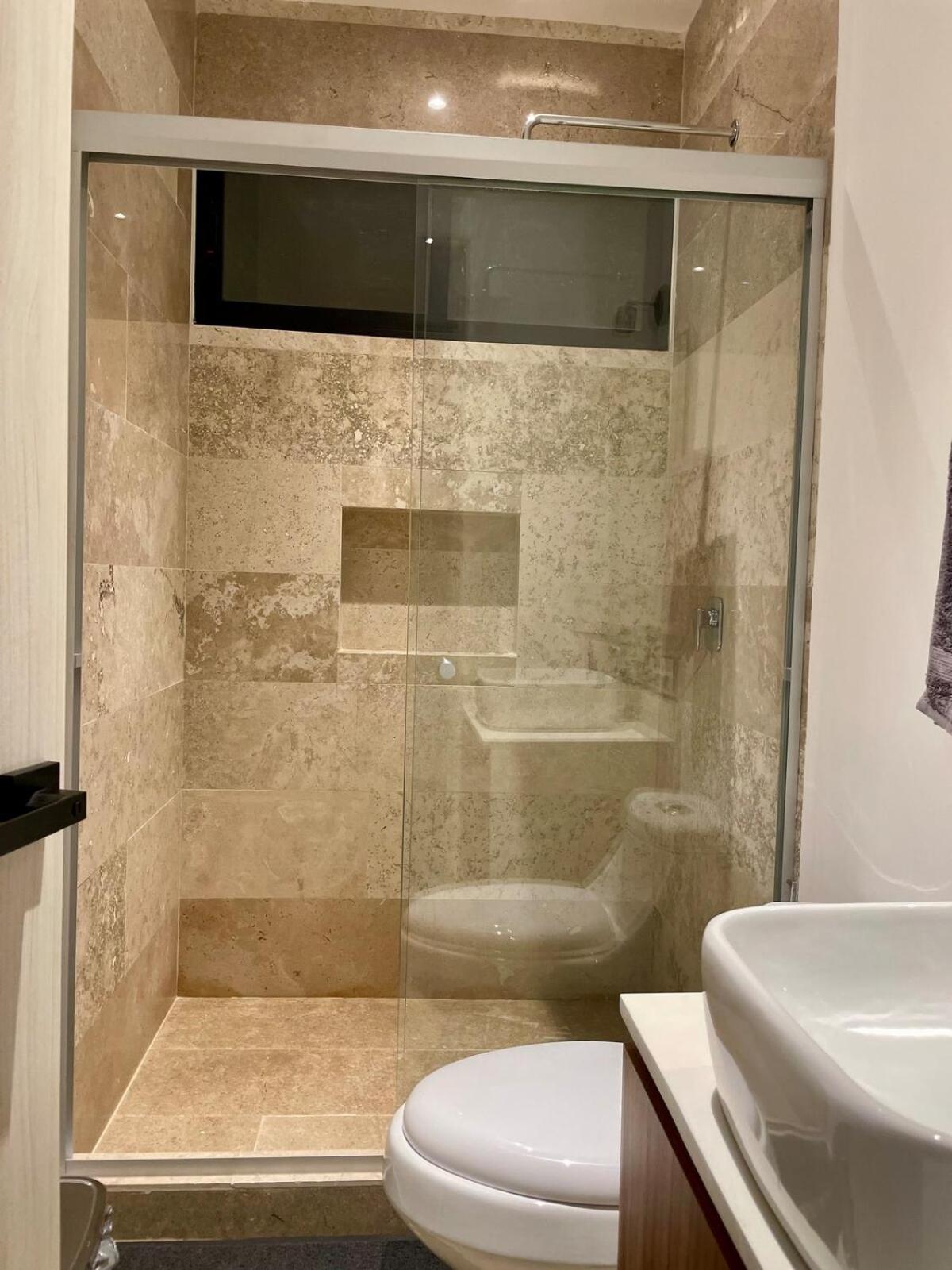 2 Bedrooms 10 Minutes To The Apartamento *