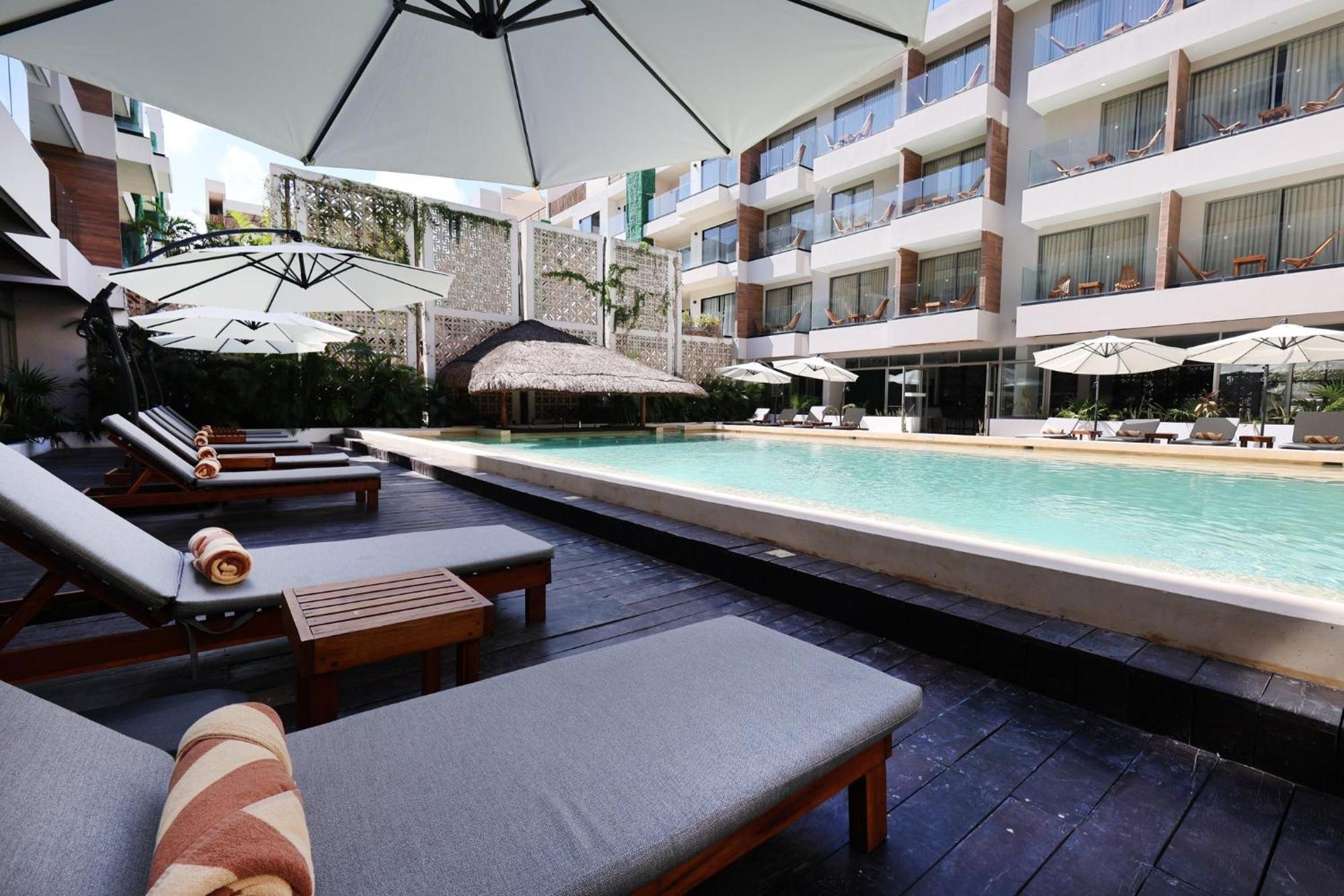 Hotel By Ihg 4*