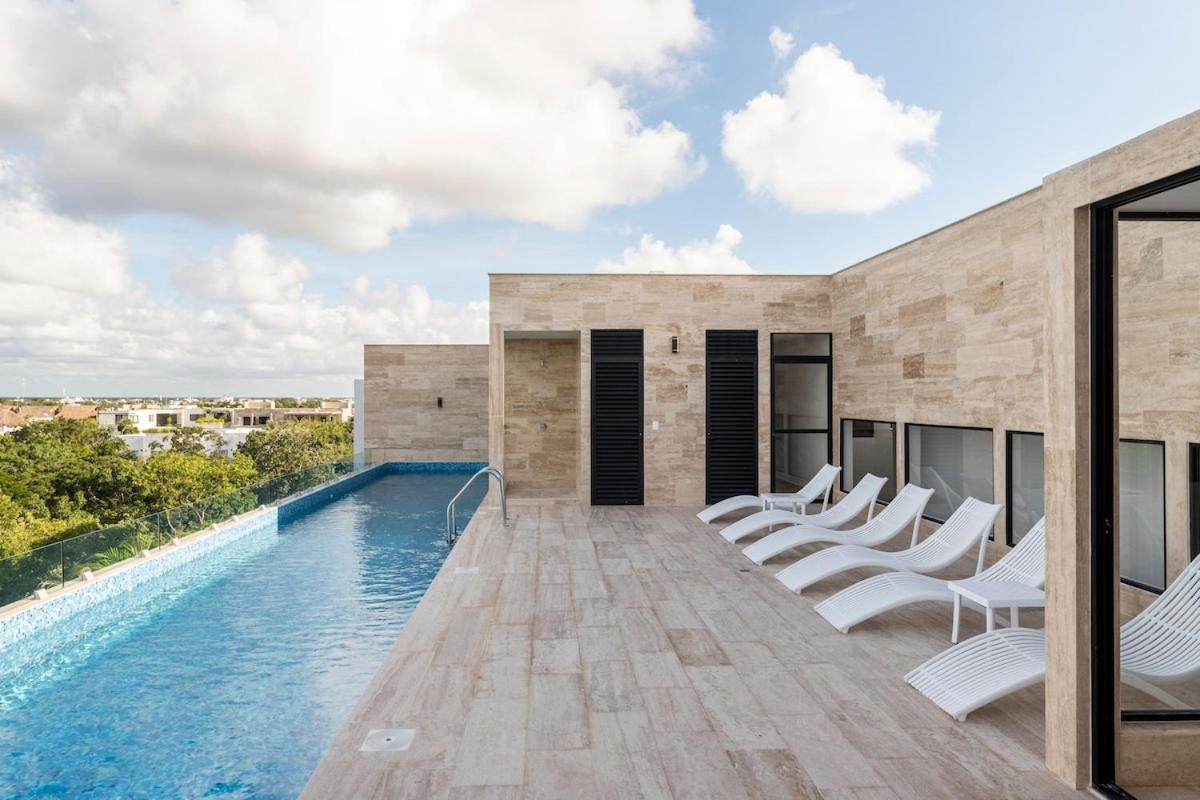 Brand New With King Bed And Rooftop Pool *