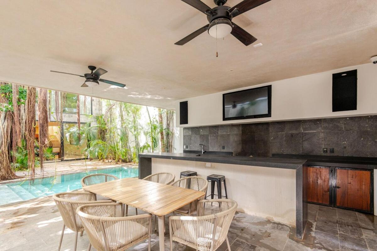 Enjoy Nature At With 100 Year Old Tree, Private Pool & Concierge Service *