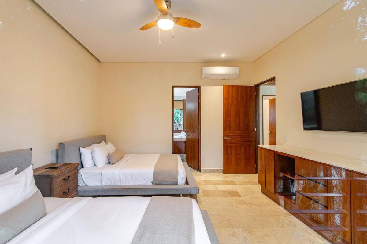 Villa Enjoy Nature At With 100 Year Old Tree, Private Pool & Concierge Service *