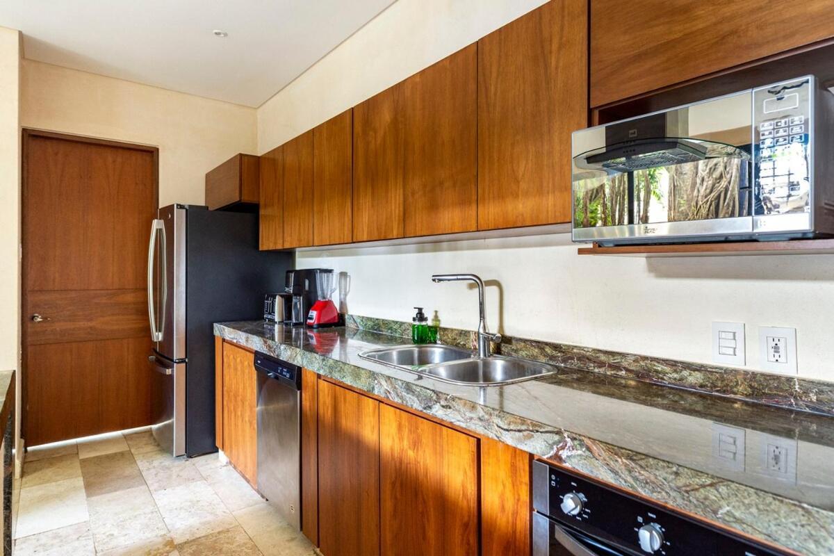 Villa Enjoy Nature At With 100 Year Old Tree, Private Pool & Concierge Service