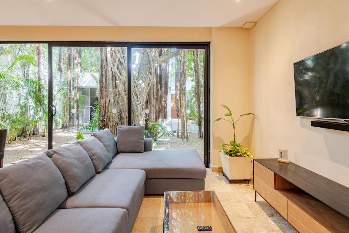 Enjoy Nature At With 100 Year Old Tree, Private Pool & Concierge Service Villa *
