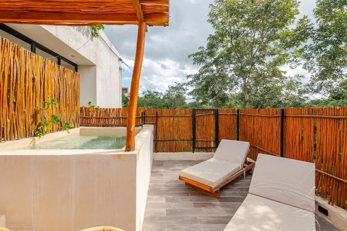 Bambu Con Alberca Privada En Villa