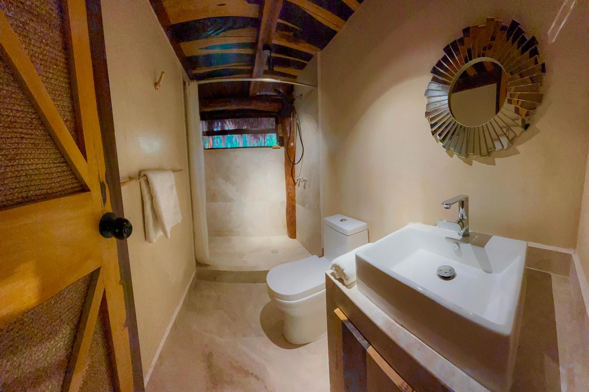 Treehouse H2ojos
